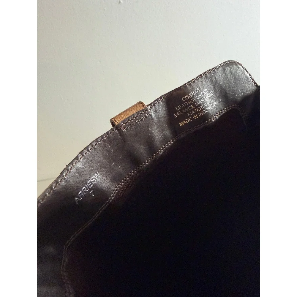 Steve Madden Arriesw Genuine Leather Knee High Riding Boots 7 Full Zip‎